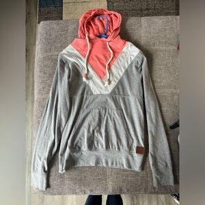 BKE (Buckle) women’s small light weight hoodie.
